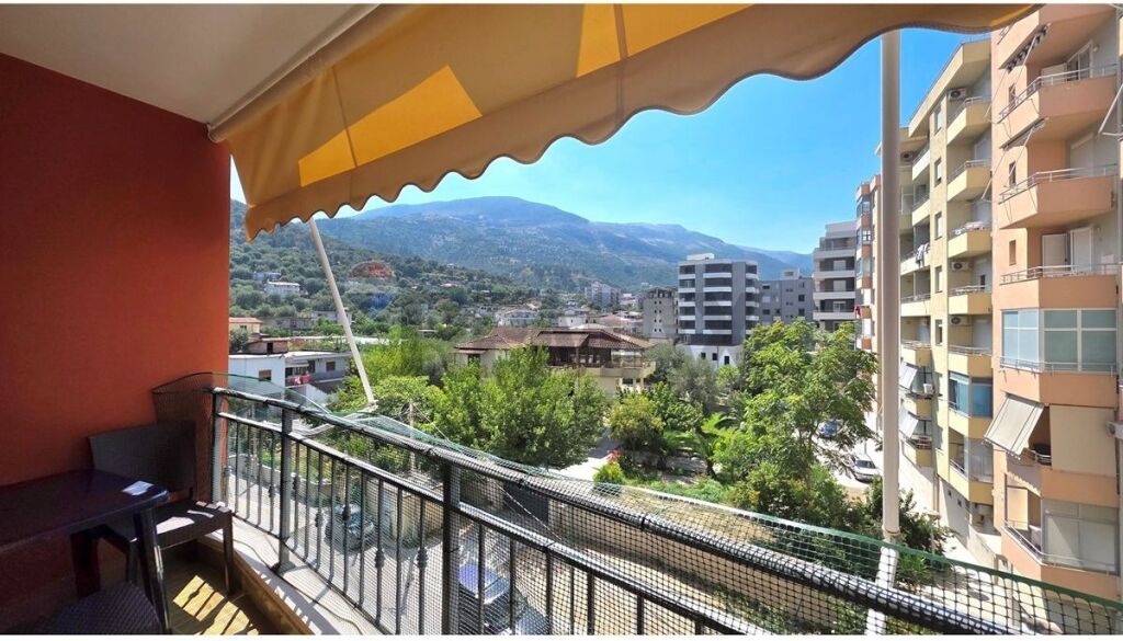 Apartament 1+1 me qera ne Lungo Mare,pas Hanover