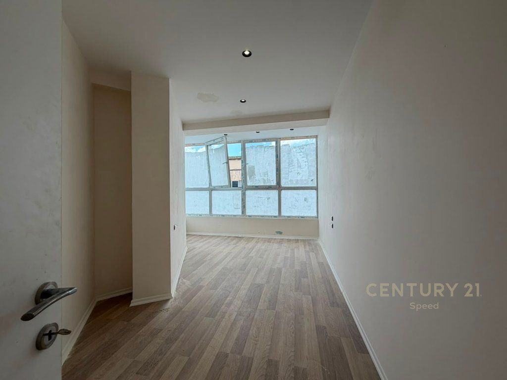 Apartament 2+1 për shitje në Astir!