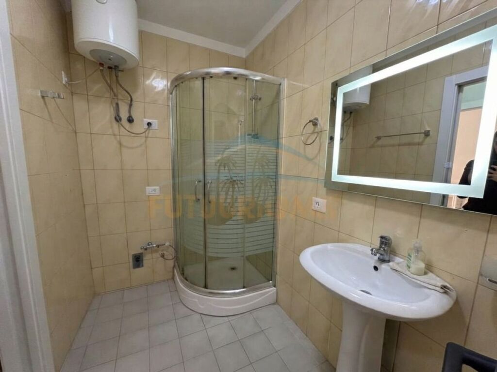 Shitet, Apartament 1+1, Yzberisht
