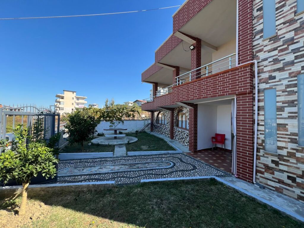 SHITET VILE 2 KATSHE, NE UNAZE TE PLAZHIT DURRES 150000 EURO