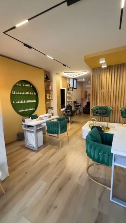 Affitto | Ambjent Biznesi | Rruga Xhanfize Keko | 700 €/mese