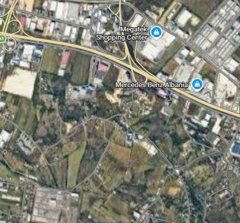 Shitet toke tek Megatek , Vore , City Park , Kashar .