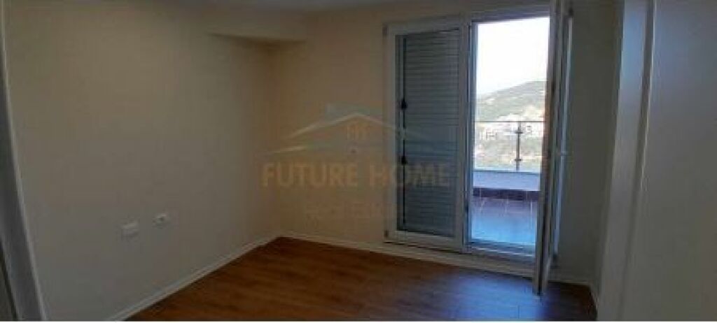 Shitet, Apartament (Duplex) ,Dajt.