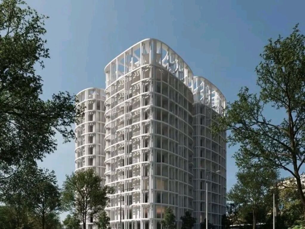 Shitet apartament 1+1 tek Kopshti Botanik , prane Xhamise , Kopshti Zoologjik , Liqeni i Thate .