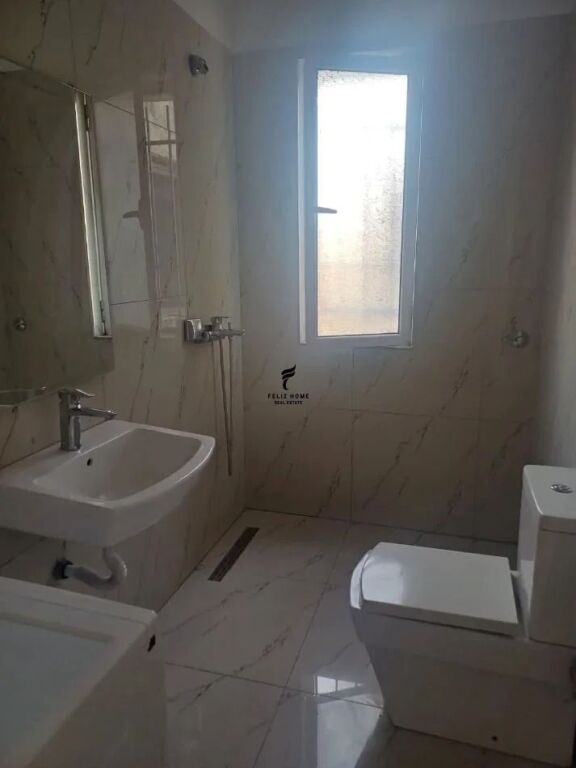 APARTAMENT ME QERA 1+1 RRUGA E ELBASANIT 55.000 LEKE FH-96525