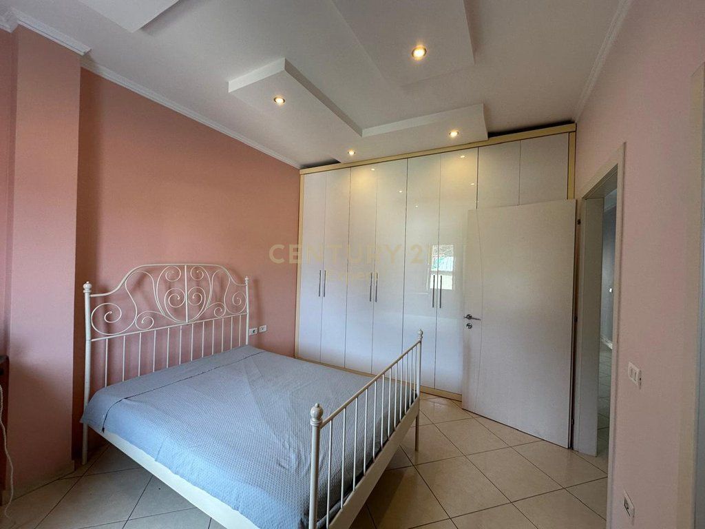 Apartament 3+1+2 Per Qira Tek Vilat Gjermane