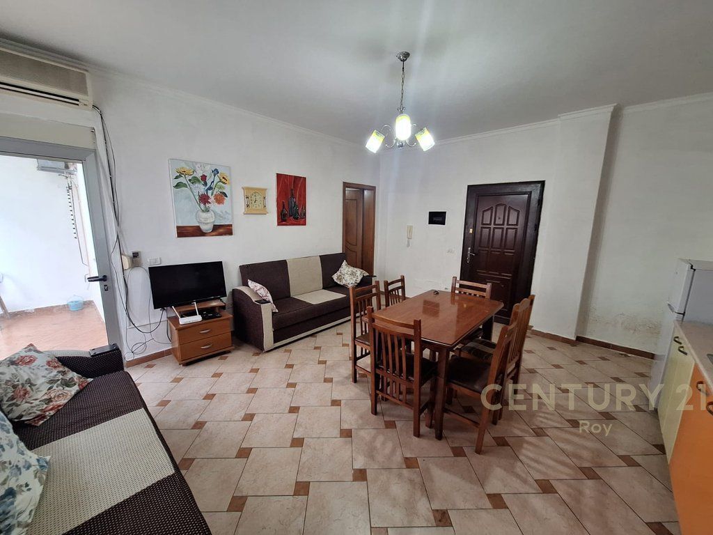 Shitet Apartament 1+1 Me Vija e Pare me Pamje Deti Anesore te Shkembi Kavajes!!.