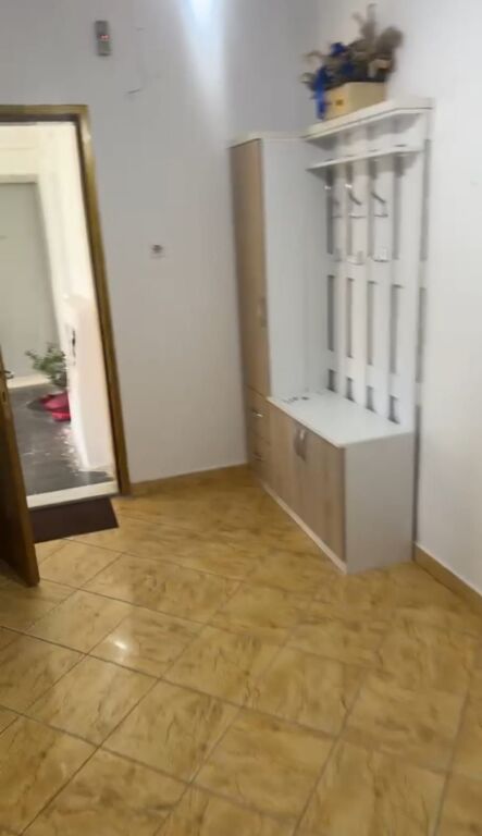 🏠 Jepet me qira apartament 1+1  📍 Vendndodhja: Rruga e Dibrës, përballë Komisariatit Nr. 4💰 Çmimi: 400 mijë lek/muaj