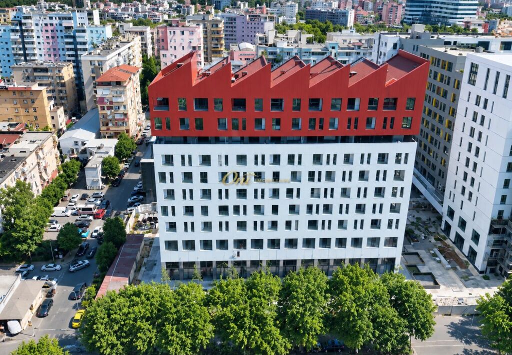 VIA KAVAJA NEGOZIO 130M2 IN AFFITTO
