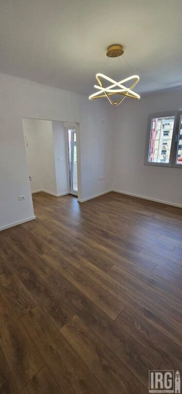 SHITET APARTAMENT 1+1, RRUGA NDRE MJEDA- PAS QENDRES CONDOR