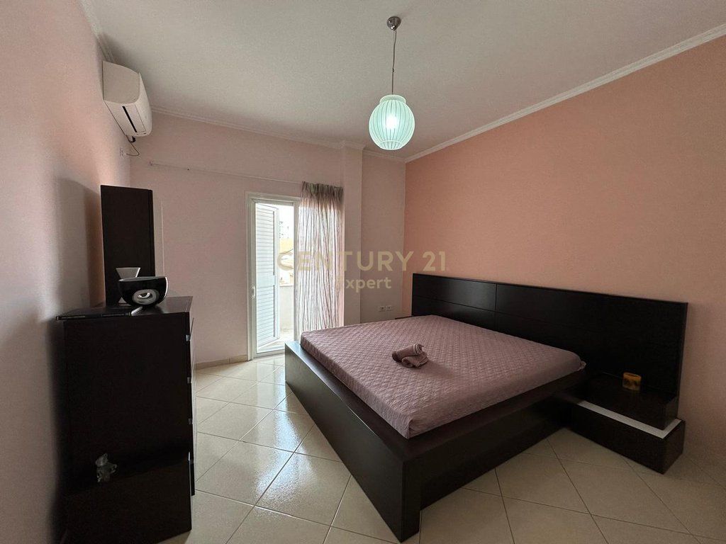Apartament 3+1+2 Per Qira Tek Vilat Gjermane