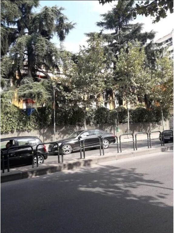 Shitet apartament 2+1 tek Shkolla 7 Marsi