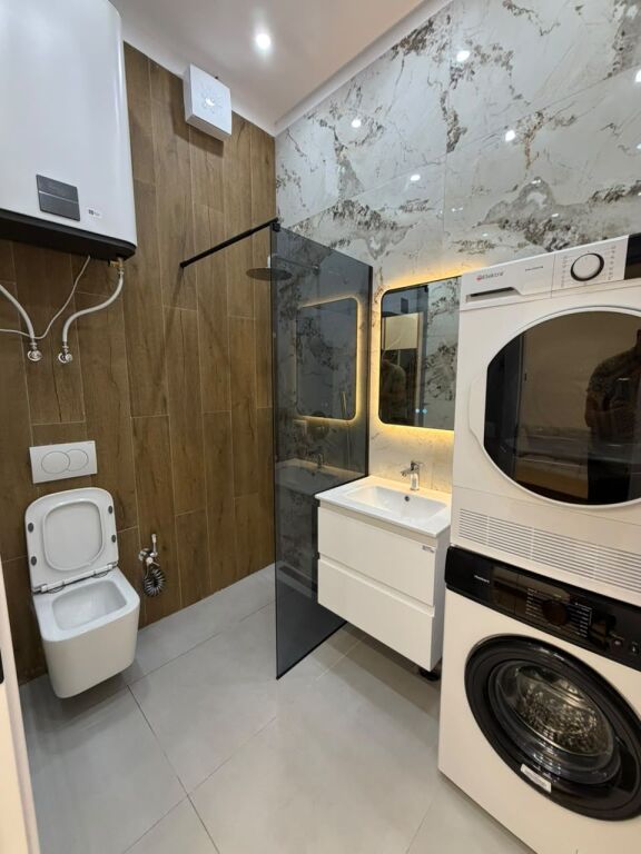 🏡 Jepet me qira super apartament 1+1  📍 21 Dhjetori, Rr. Frederik Shiroka, sipër Joena Market
