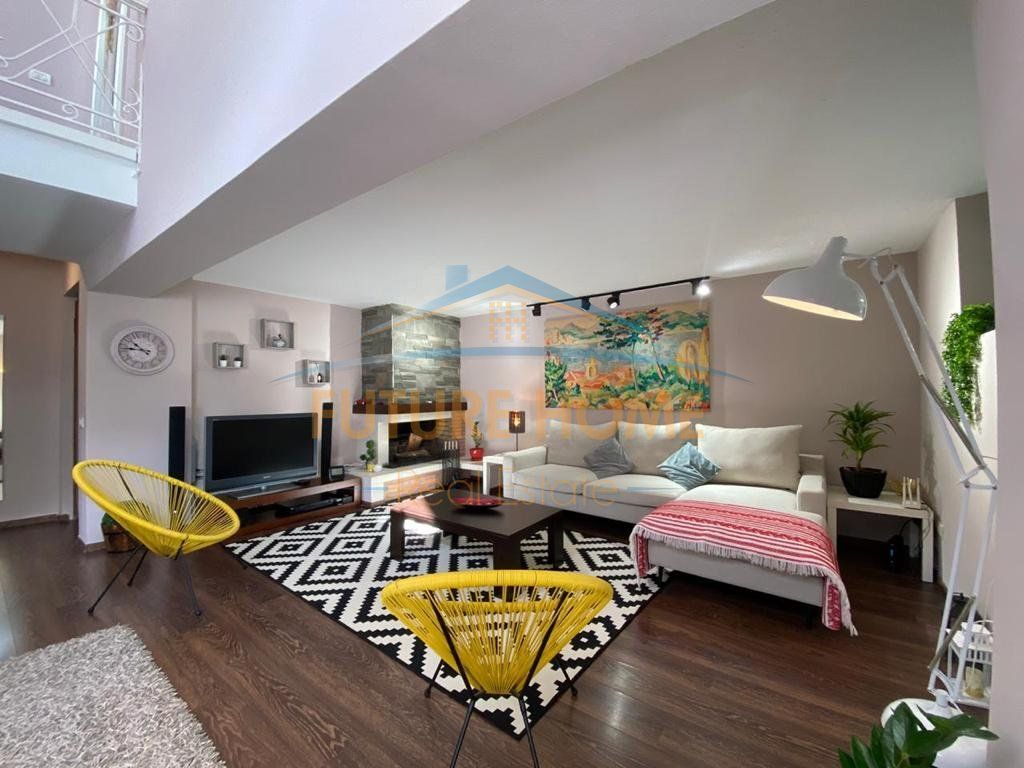 Rent, Duplex + Verandas, Block