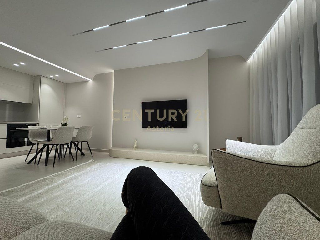 🏡 JEPET ME QIRA APARTAMENT 2+1+2 + POST PARKIMI-KODRA DIELLIT 1,200 € /Muaj