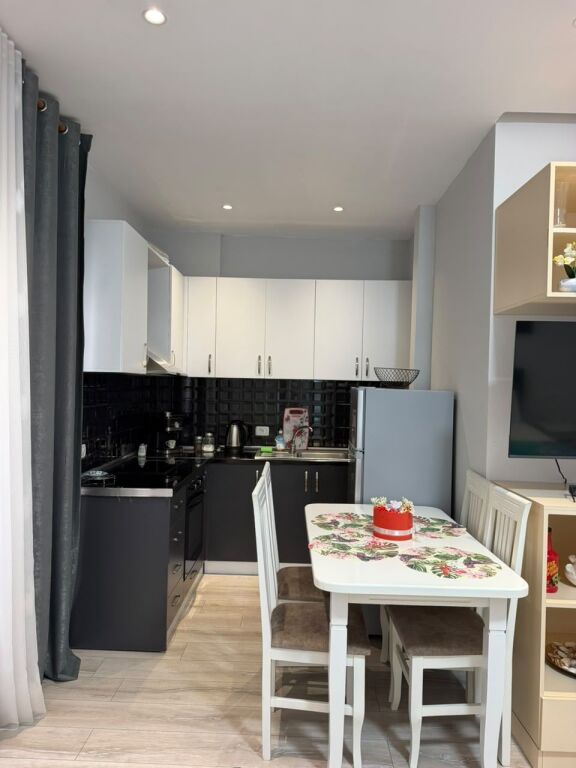 LONG-TERM RENTAL STUDIO APARTMENT - TENNIS COURT, VLORE