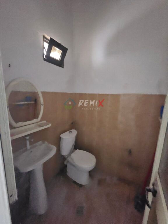 🏢 JEPET ME QIRA AMBIENT BIZNESI – RR. MUJO ULQINAKU, DURRËS