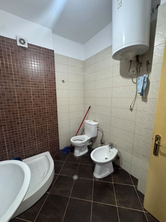 Apartament 2+1+2 per shitje Yzberisht !