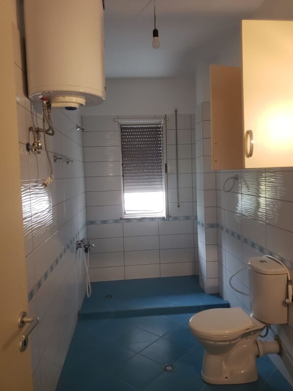 Qera | Apartament 2 + 1 | Liqeni i Thatë | 700 €/muaj