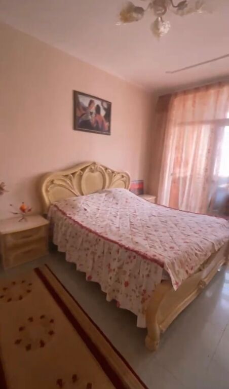 Jepet Me Qera Apartament 1+1+1 Ballkon