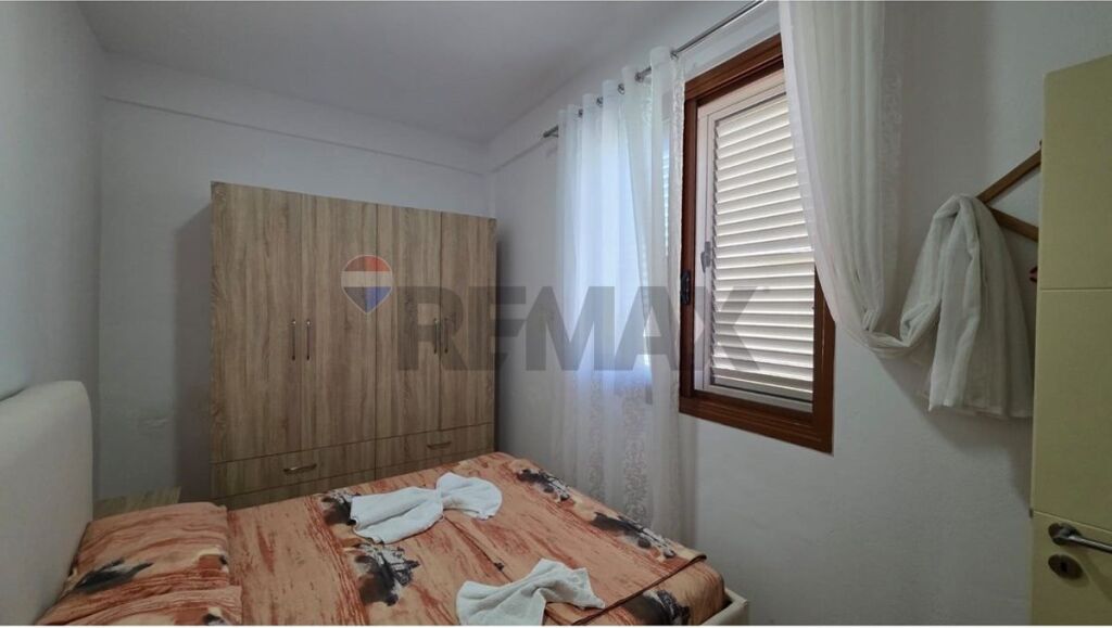 Apartament 2+1 me qera,prane Shkolles Reald