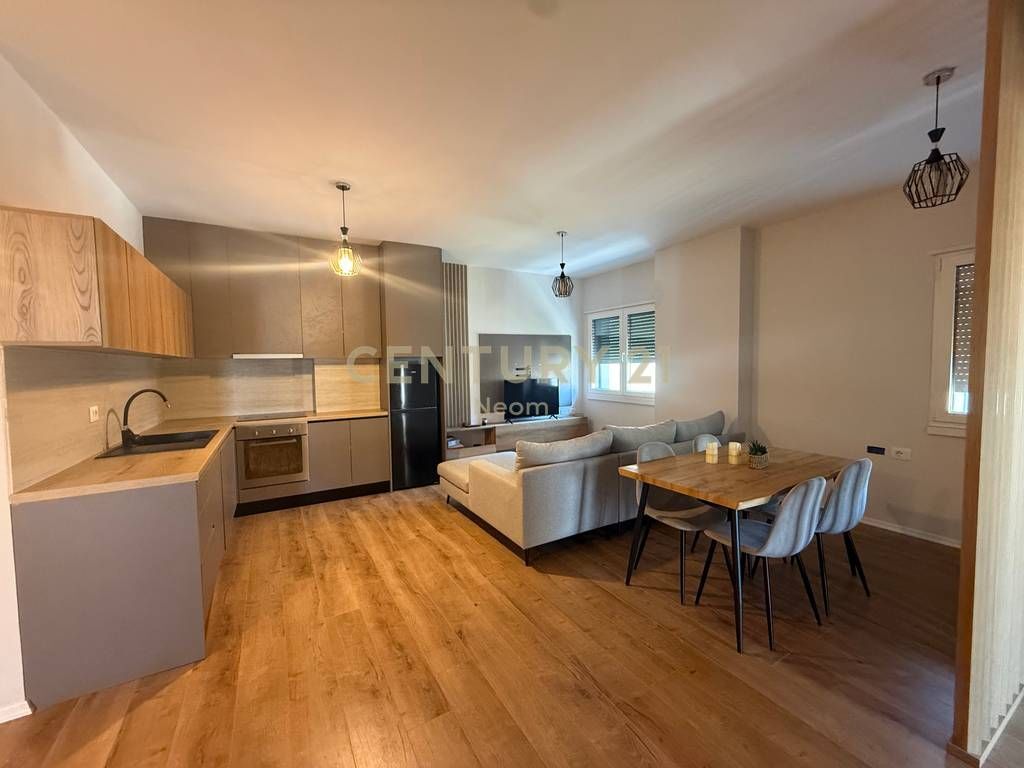 Jepet Me Qera Apartment 2+1+1 Te Kodra E Diellit