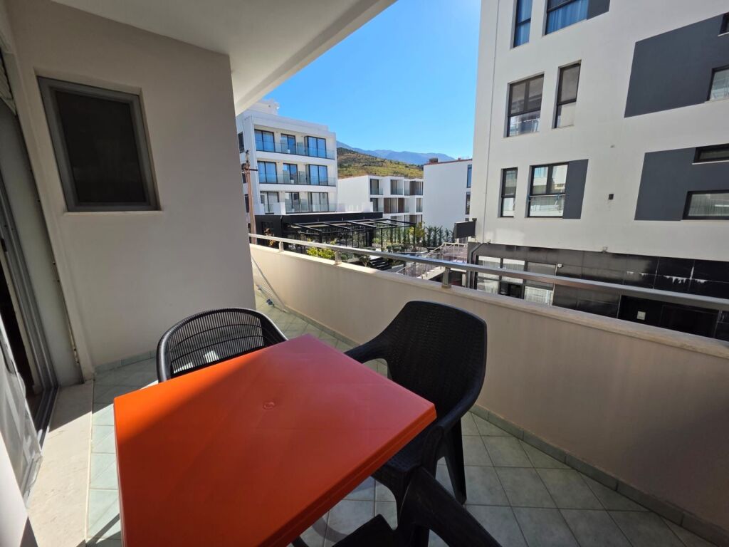 Apartament 1+1 me qera, Radhime