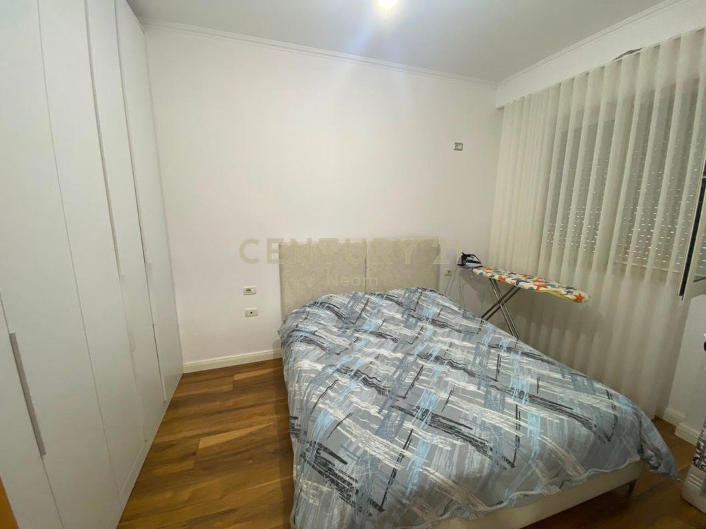 Jepet me Qira Apartament 2+1 te Liqeni i Thate
