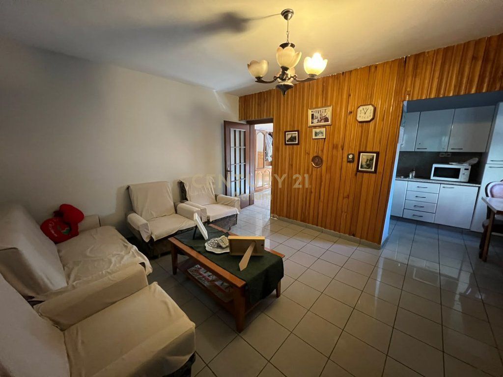 Apartament 4+1+3+2 Ballkone per shitje te Ali Demi