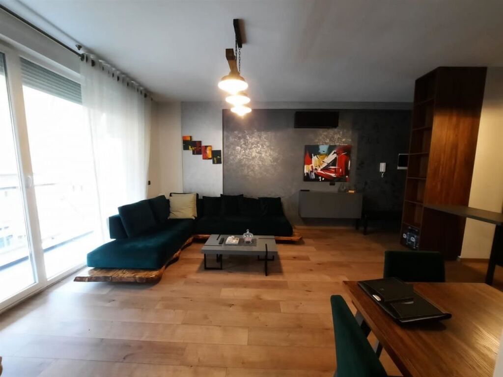 Appartamento In Affitto 2+1 Vicino 21 Dhjetori (ID B2202138) Tirana