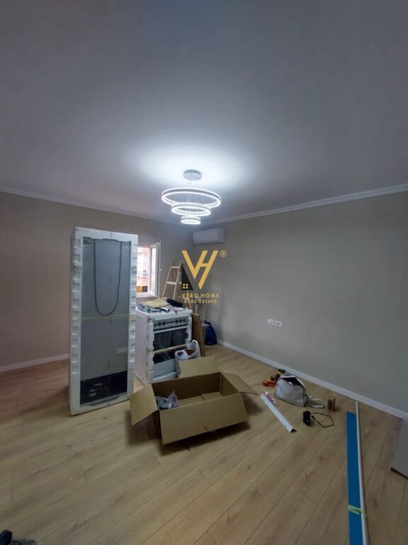 JEPET APARTAMENT 2+1 ME QERA TE ALI DEMI 80.000 LEKE
