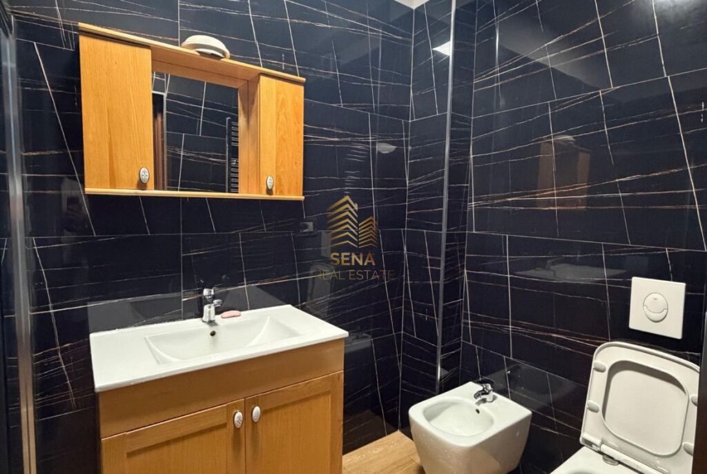 Qira, Apartament 2+1+2blk, Ali Demi, 65.000 Leke/muaj