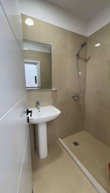 Affitto | Apartament 2 + 1 | 21 Dhjetori | 650 €/mese