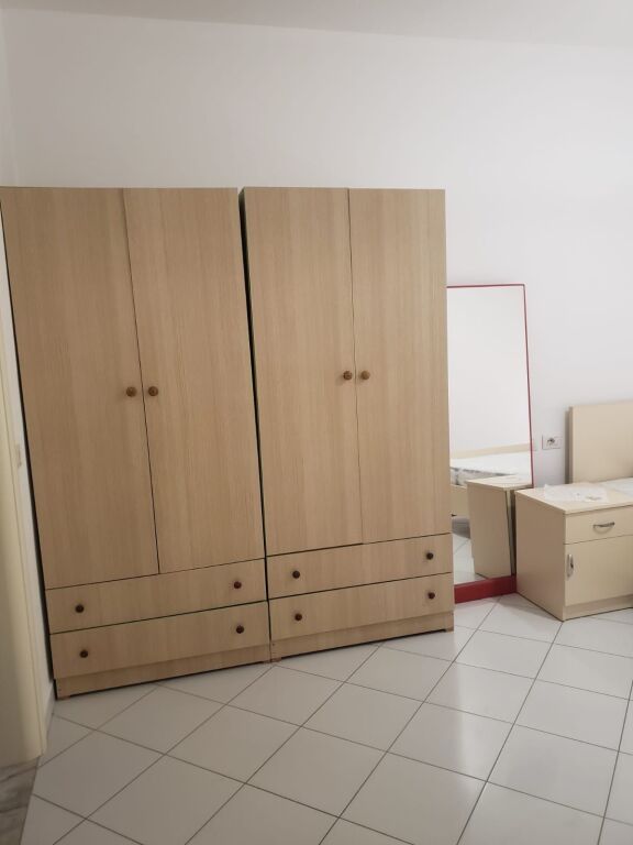 Qera | Apartament 2 + 1 | Liqeni i Thatë | 700 €/muaj