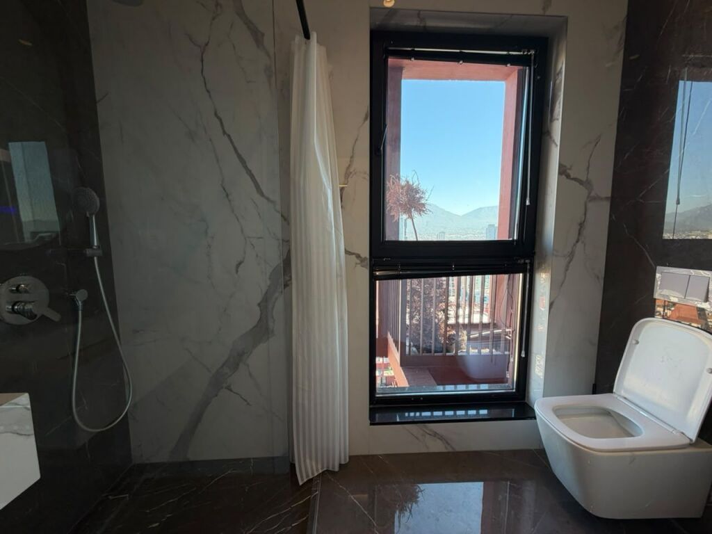 Jepet me Qira Apartament 2+1+2 bashke me post  
