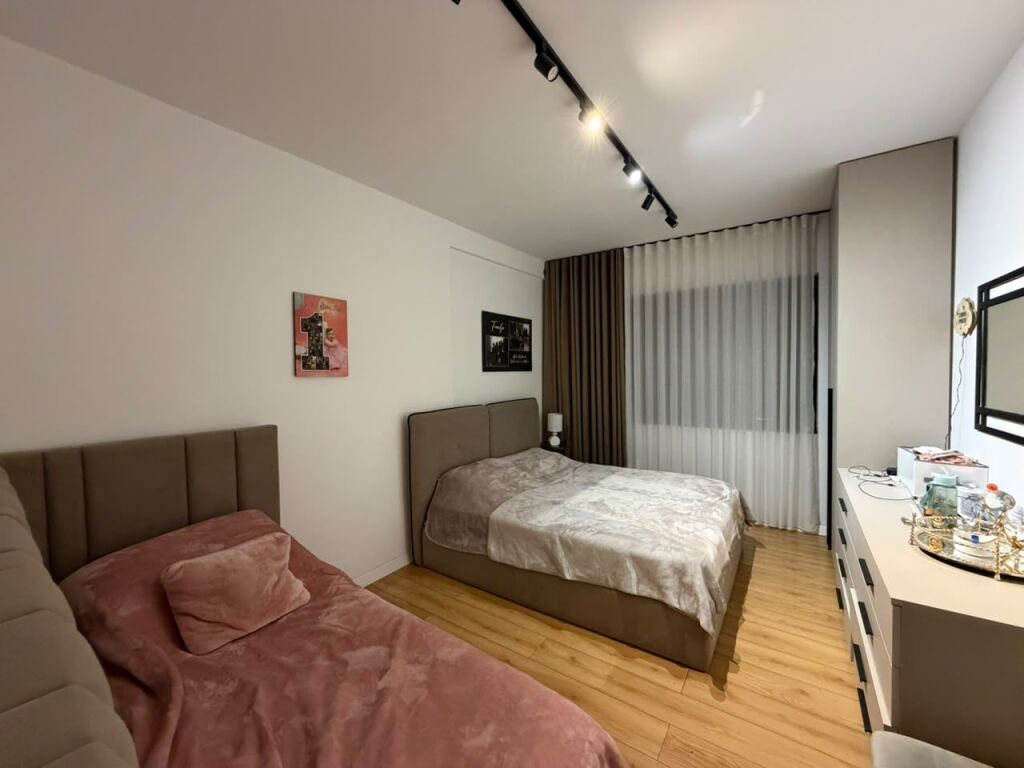 Appartamento 1+1 in vendita a Vila L ad Astir.