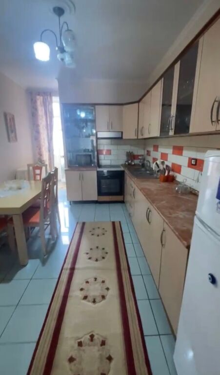 Jepet Me Qera Apartament 1+1+1 Ballkon