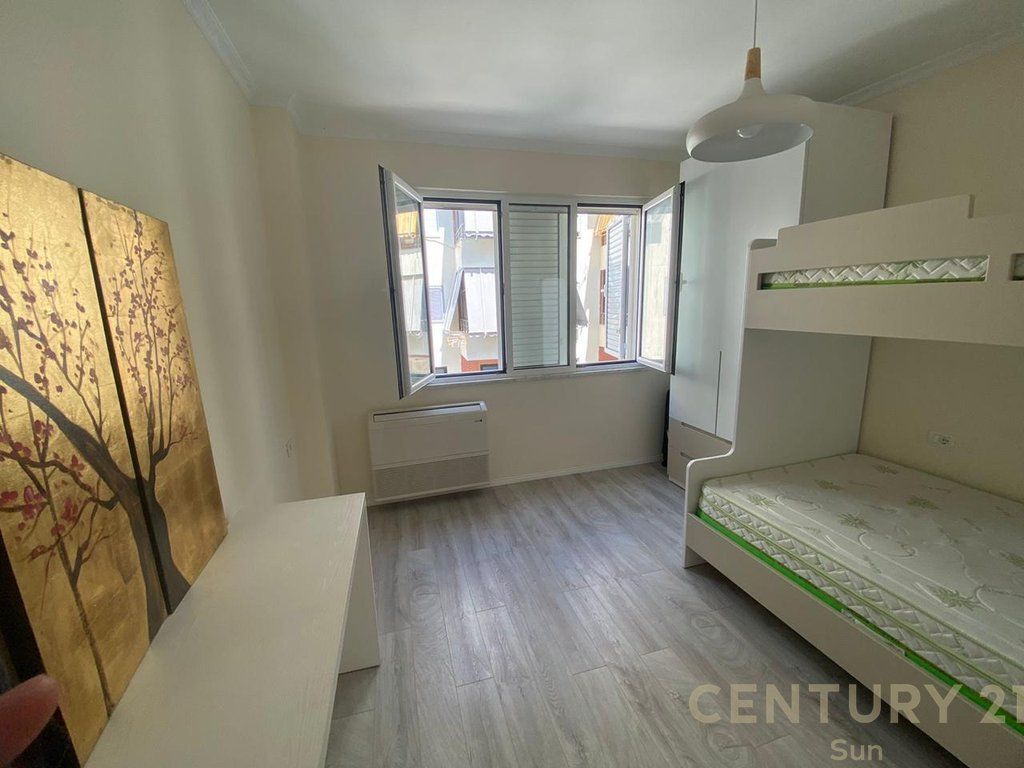 Apartament 2+1 Me Qira te Liqeni i Thatë, Tiranë