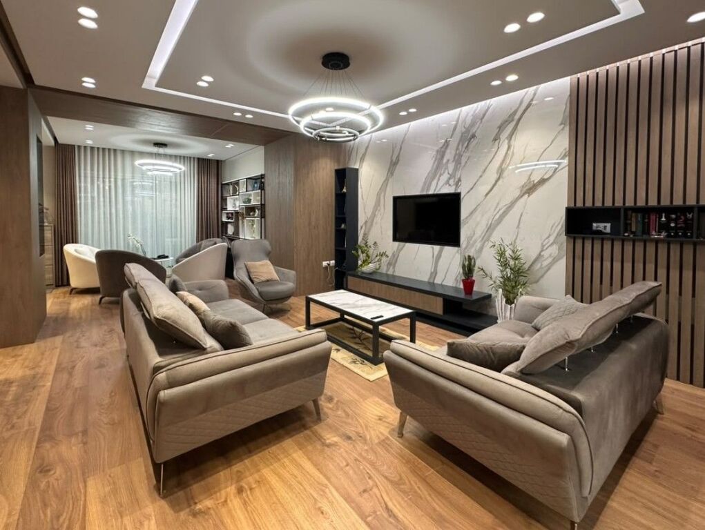 📌VILLA SU 3 PIANI IN VENDITA | LUNDËR – VICINO A TEG🌊