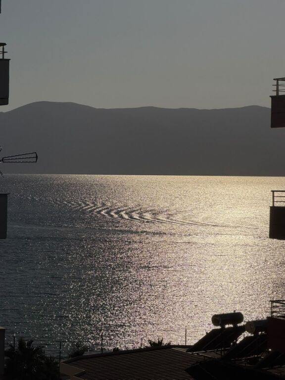 SHITET APARTAMENT 2+1 ME PAMJE ANESORE DETI - LUNGOMARE, RIRA, KARBURANT KASTRATI, VLORE