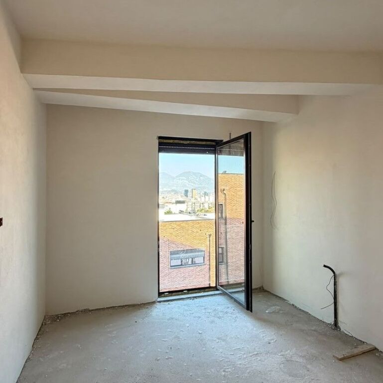 🏡 SHITET TRIPLEKS + 2 POSTE PARKIMI | KODRA E DIELLIT 2 ✨