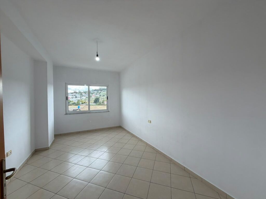 Apartament 2+1 per shitje ne Astir.