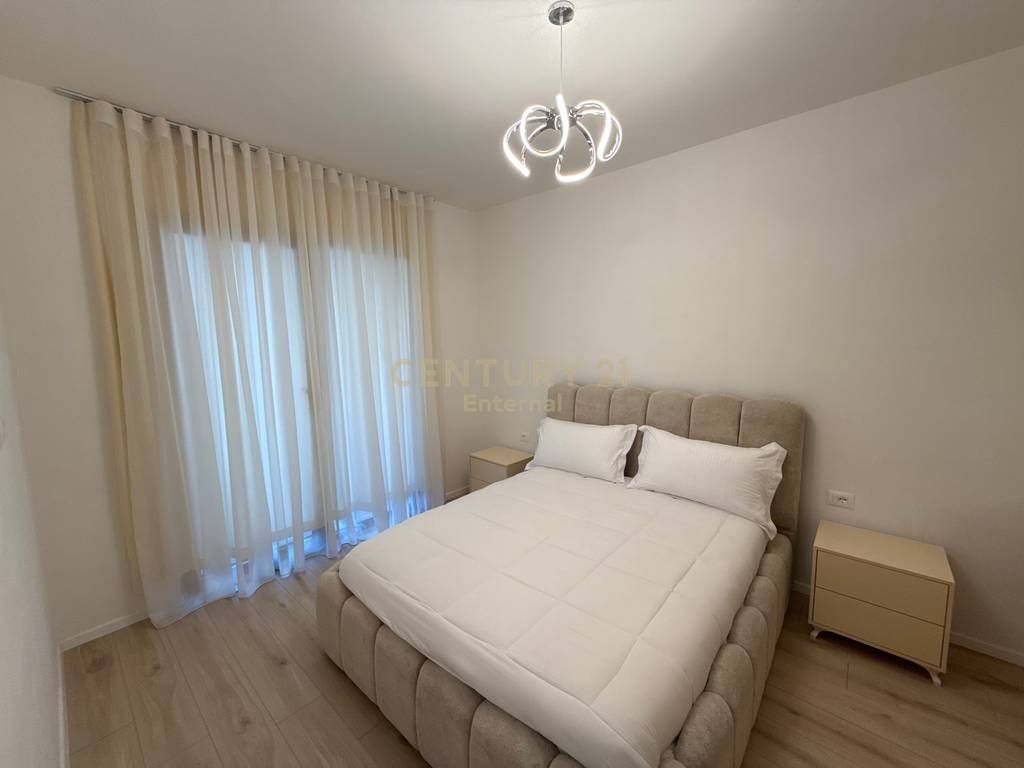 Appartamento 1+1 in Affitto al Bulevardi i Ri, Tirana - 770€ | 63 m²