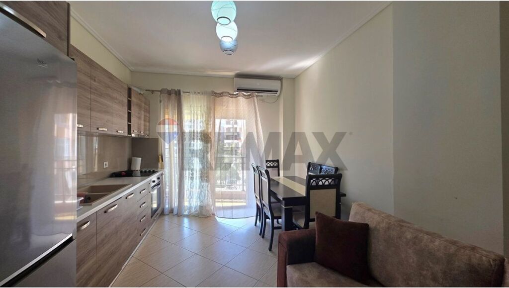 Apartament 1+1 me qera ne Lungo Mare,pas Hanover