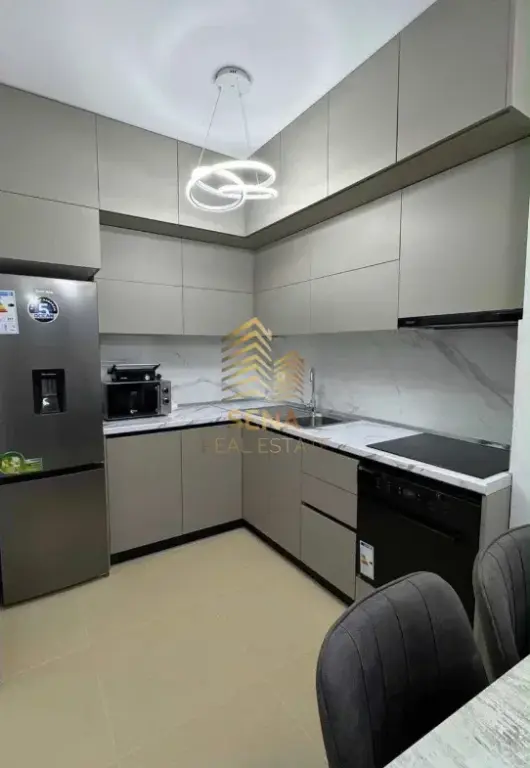 Qira, Apartament 2+1+2+Blk, Ish Parku i Autobuzeve, 700 Euro/Muaj