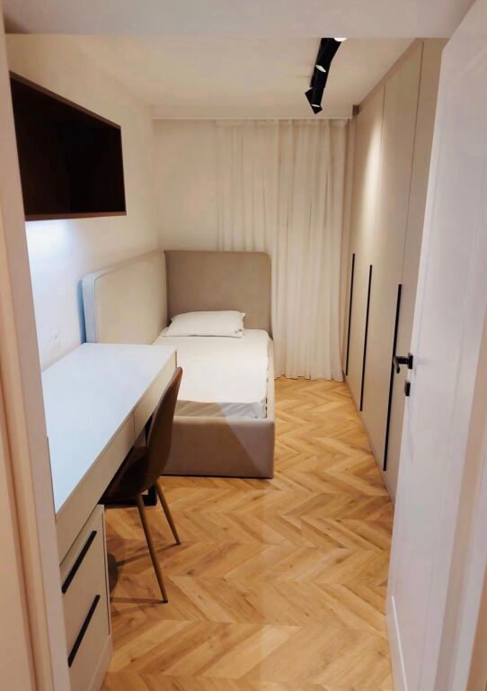 Apartament me qera Rruga Bajram Allaraj pranë Kompleksit Grand ID 5737