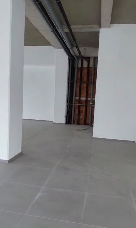 ZYRE ME QERA 455 M2 ZOGU I ZI 7.500 EURO FH-96647