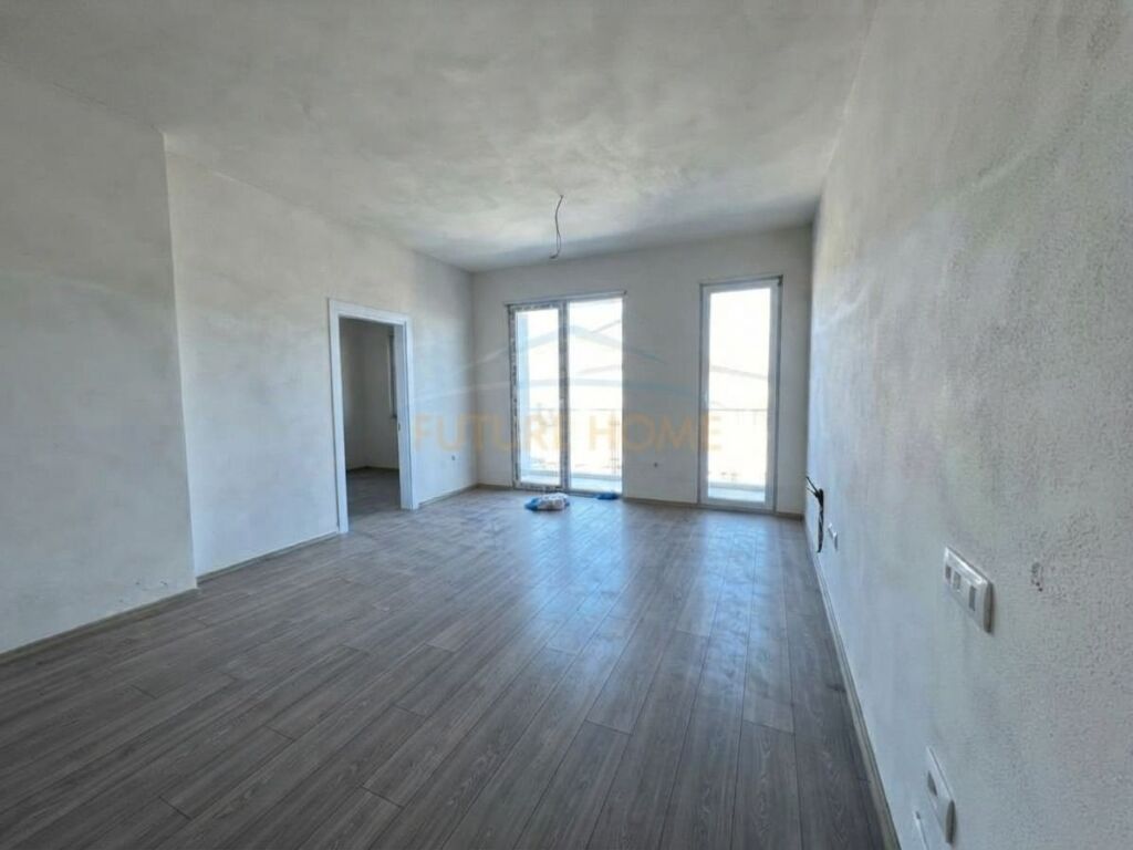 Shitet,Apartament 2+1,Bathore,Tirane