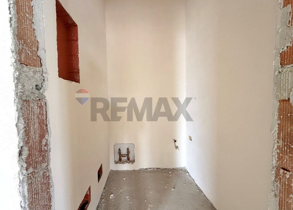 Shitet apartament 3+1 te Reidenca Orbital, Tiranë