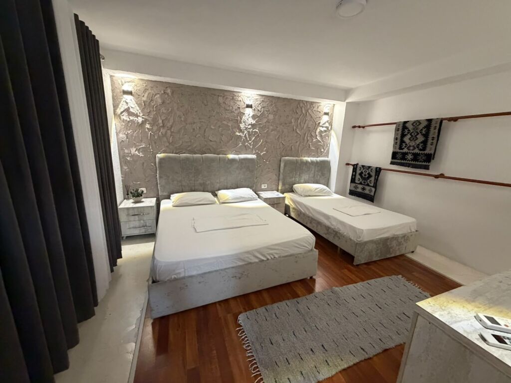 FOR RENT, APARTMENT 2+1, CENTER, TIRANA MLS # 530581007-262
